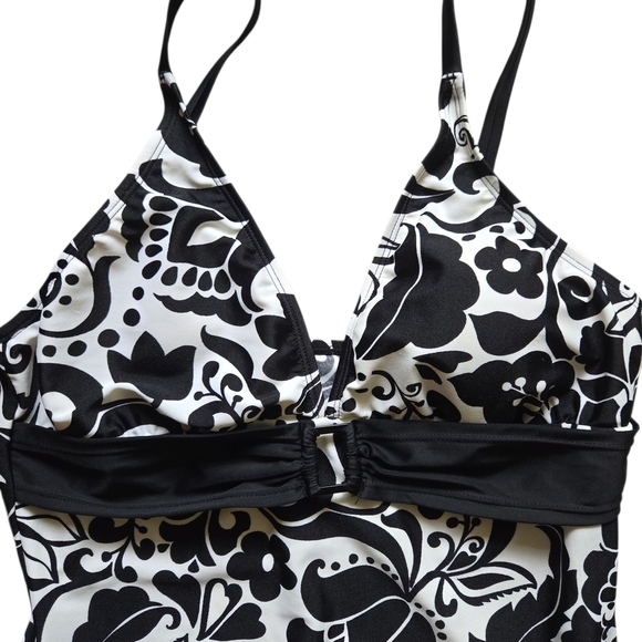 NWT Speedo Plus Floral Black&White Womens One Piece Swimsuit ~Size 16 - Picture 2 of 6